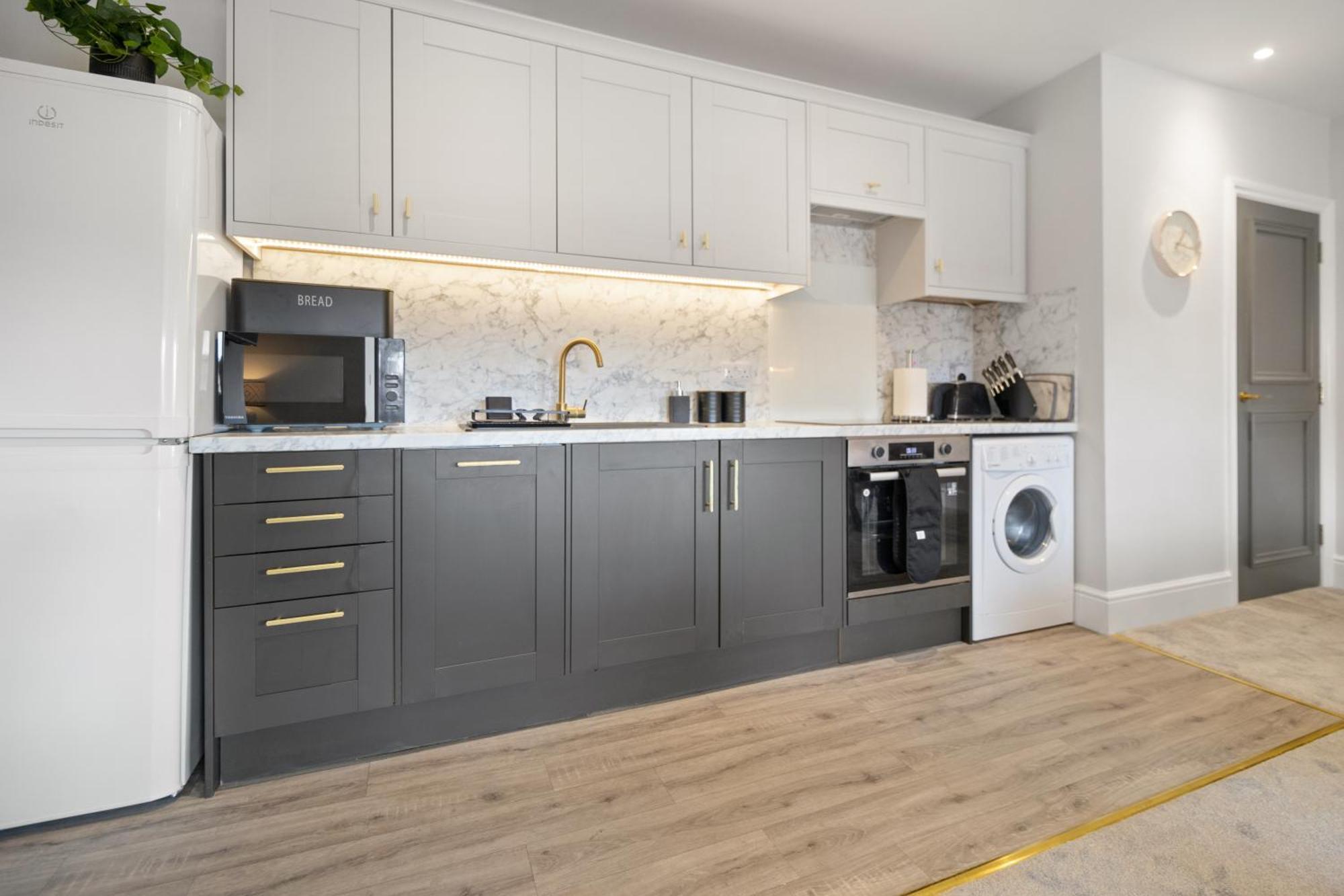 Apartment Whiskawaystays - Victoria House - 6 *